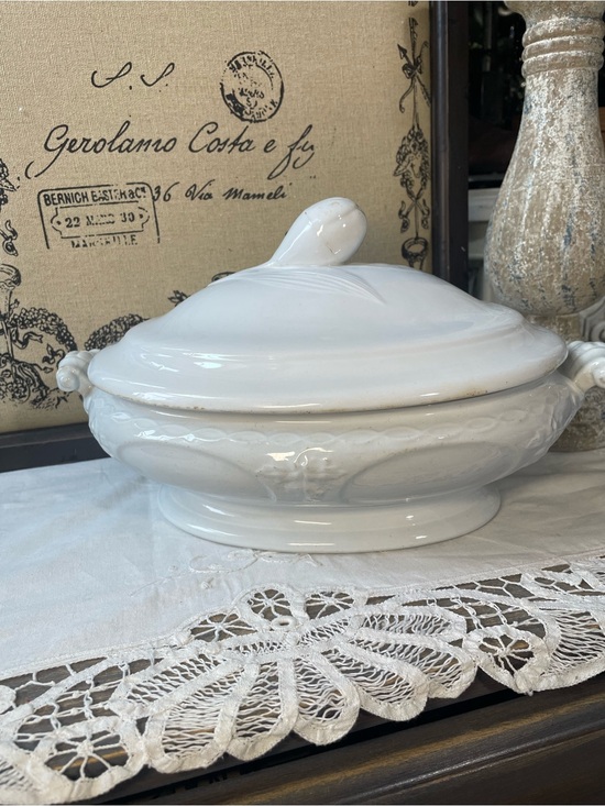 William Adams Other - serving bowl French Country decor
Late 1800’s - early 1900 era ironstone